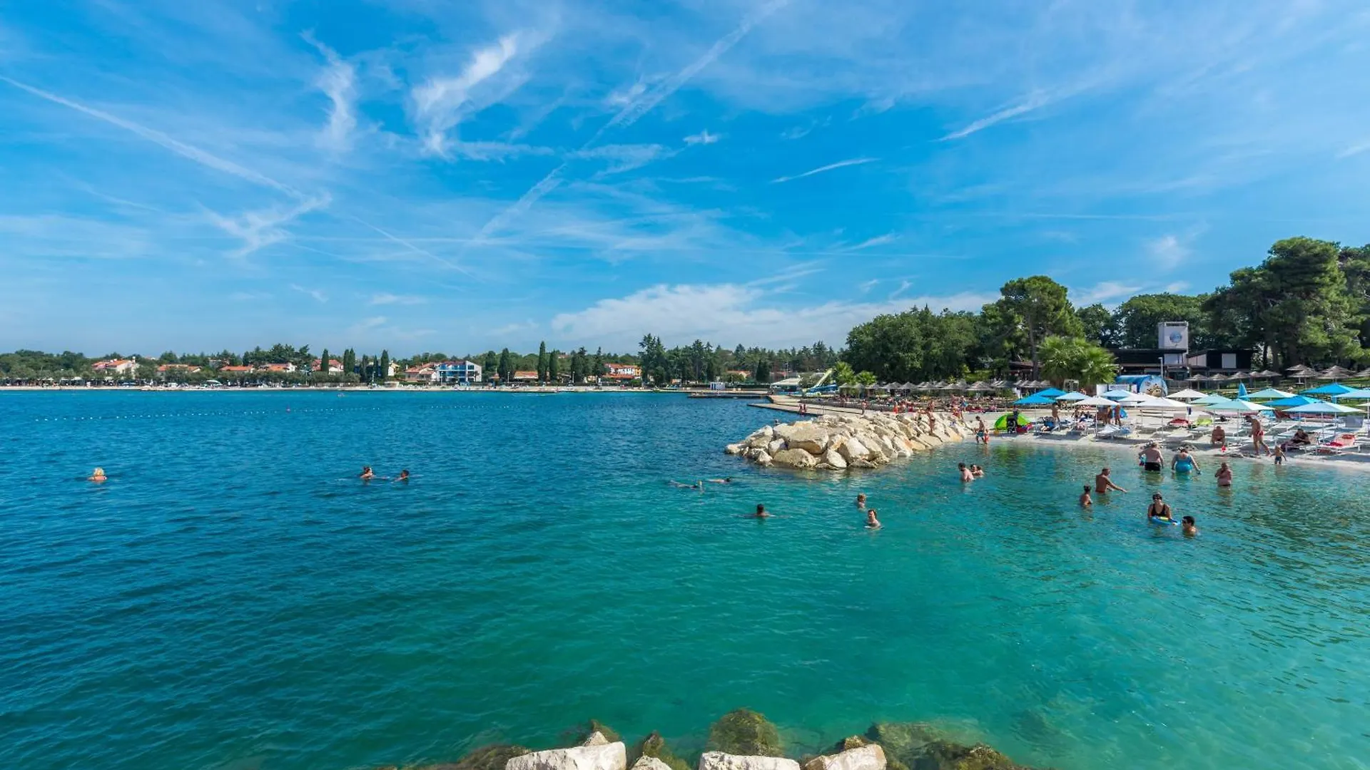 Grand Central Apartment With 3 Bedrooms In Porec!